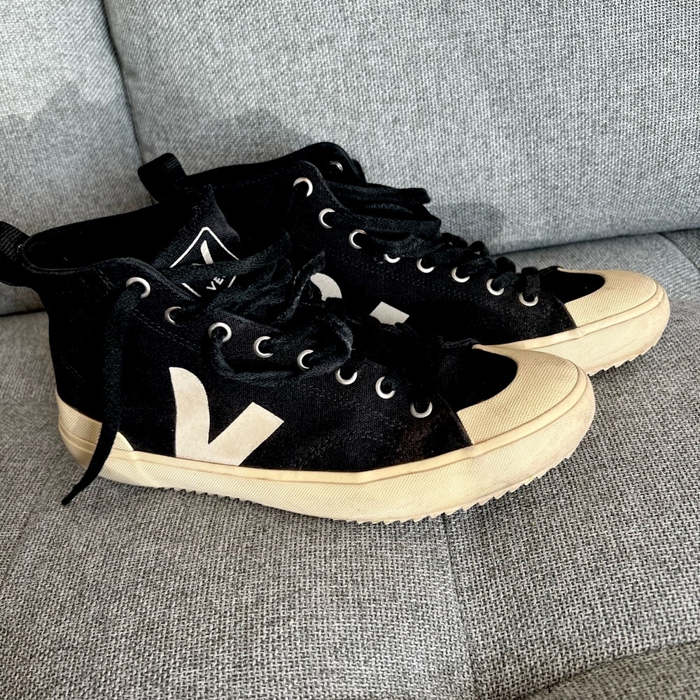 Veja Nova High-Top Sneakers